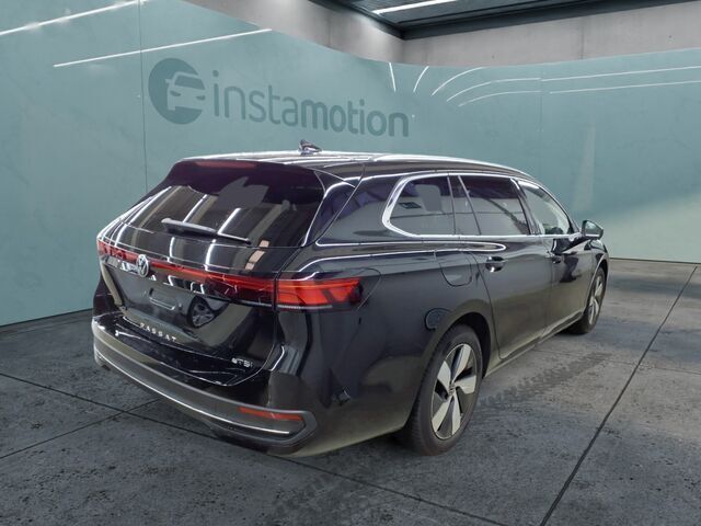 Gebraucht VW Passat IQ Drive 150 PS (110 kW) 2024 Schwarz Van / Kleinbus