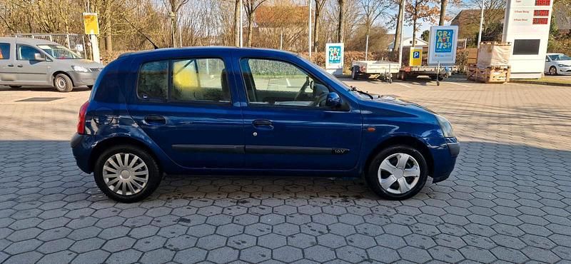 Gebraucht Renault Clio II 75 PS (55 kW) 2001 Blau Kleinwagen