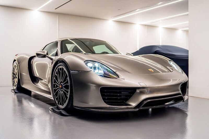 Beige Gebraucht 2014 Porsche 918 Cabrio | 1.700.000 € - Bild 1/4