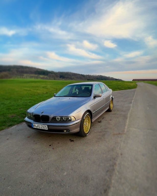 Silber Gebraucht 1996 BMW 523 Limousine | 3.500 € (Guter Preis) - Bild 1/4