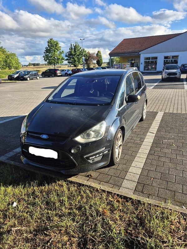 Schwarz Gebraucht 2011 Ford S-MAX Titanium S Van / Kleinbus | 4.900 € (Fairer Preis) - Bild 1/4
