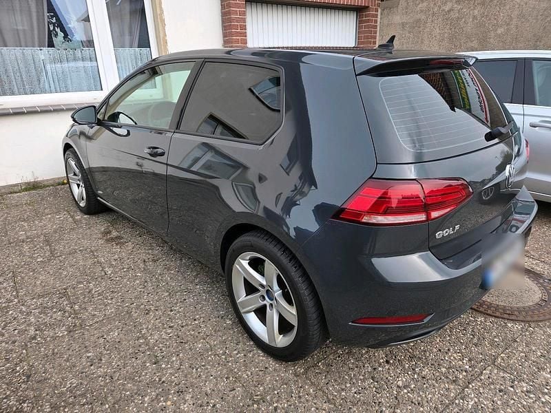 Gebraucht VW Golf VII 86 PS (63 kW) 2018 Limousine