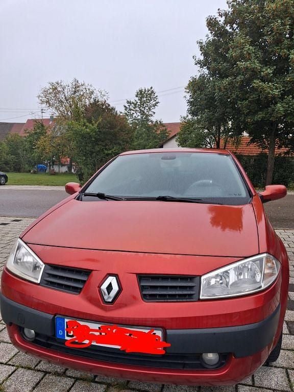 Rot Gebraucht 2005 Renault Mégane Cabriolet Dynamique Cabrio | 700 € (Superpreis) - Bild 1/4