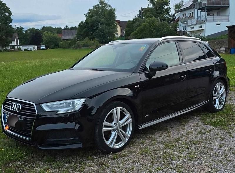 Second-hand Audi A3 S-Line 150 CP (110 kW) 2017 Negru Berlinǎ