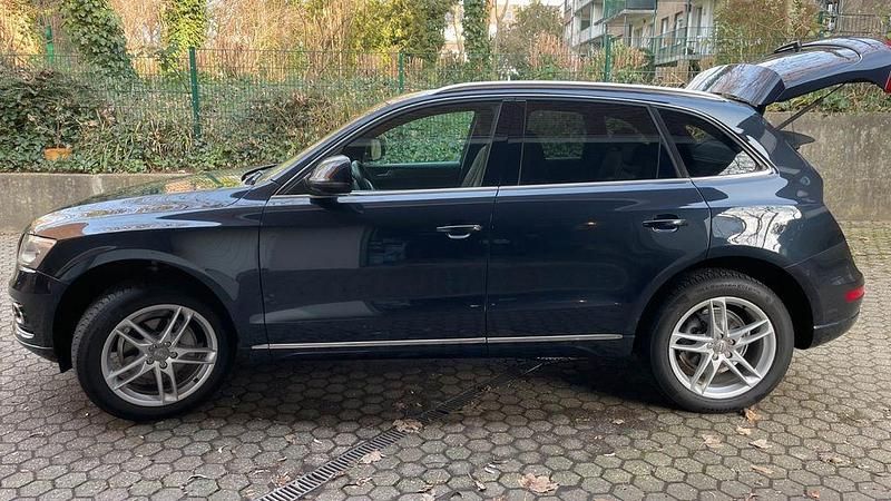 Gebraucht Audi Q5 Ambiente 230 PS (169 kW) 2013 Blau SUV