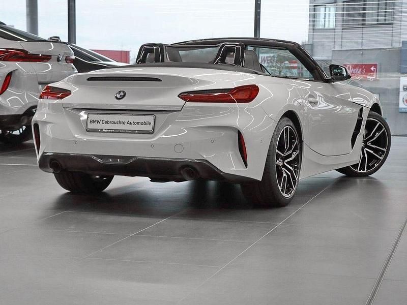 Gebraucht BMW Z4 Shadowline 197 PS (144 kW) 2024 Weiß Cabrio