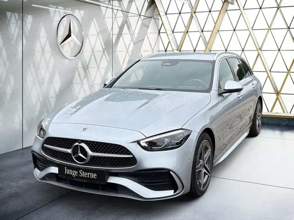 Gebraucht Mercedes C300 AMG 265 PS (194 kW) 2025 Hightechsilber metallic Kombi