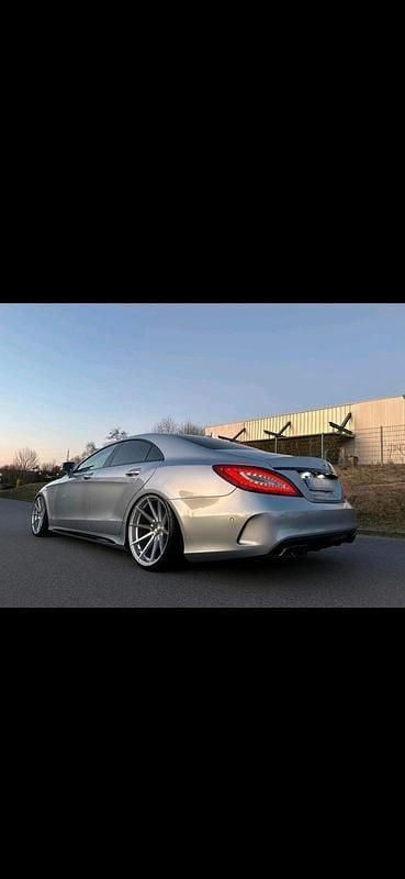 Silber Gebraucht 2016 Mercedes CLS500 AMG Coupé | 28.000 € (Fairer Preis) - Bild 1/4