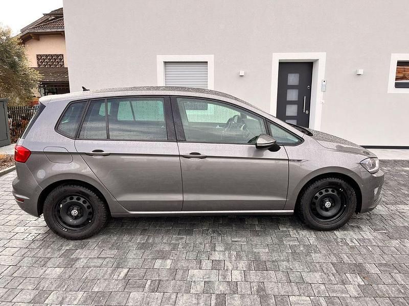 Gebraucht VW Golf Sportsvan LOUNGE 110 PS (80 kW) 2015 Grau Van / Kleinbus