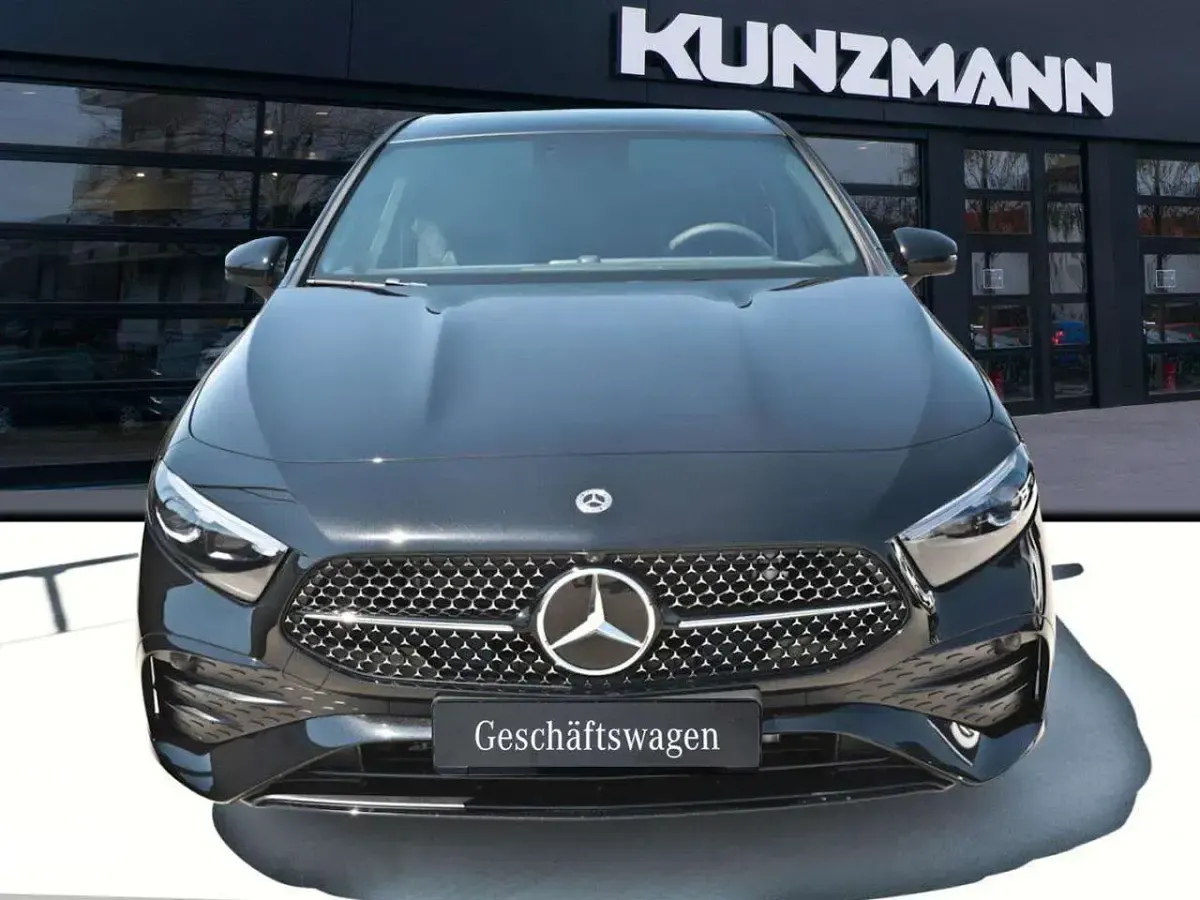 Gebraucht Mercedes A220 AMG 190 PS (139 kW) 2026 Schwarz Limousine