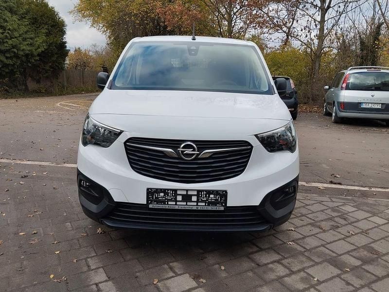 Gebraucht Opel Combo Edition 102 PS (75 kW) 2023 Weiß Van / Kleinbus