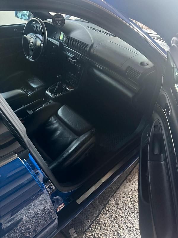 Gebraucht Audi S4 265 PS (194 kW) 2000 Blau Kombi