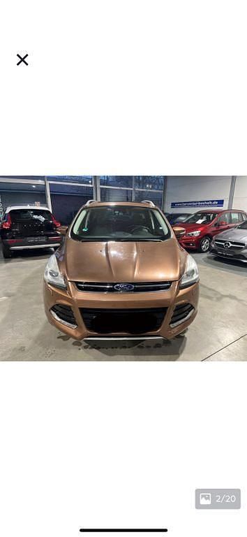 Gebraucht Ford Kuga Titanium 150 PS (110 kW) 2013 Braun SUV