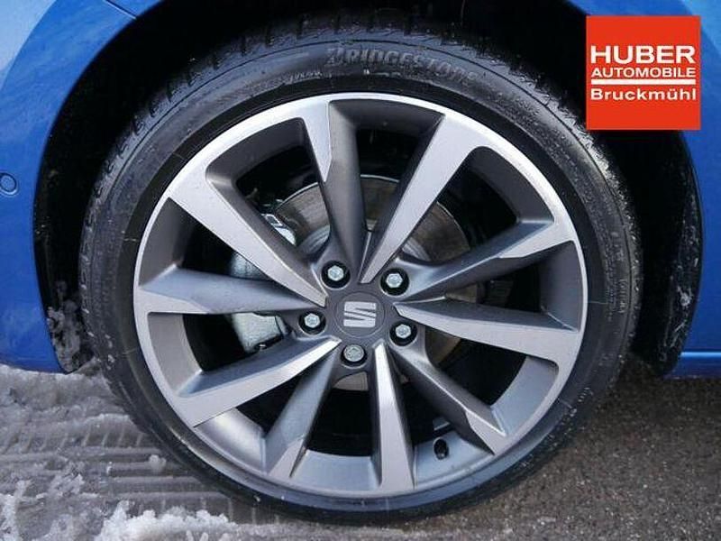 Neu Cupra Leon 150 PS (110 kW) 2025 Saphir blau metallic Kombi