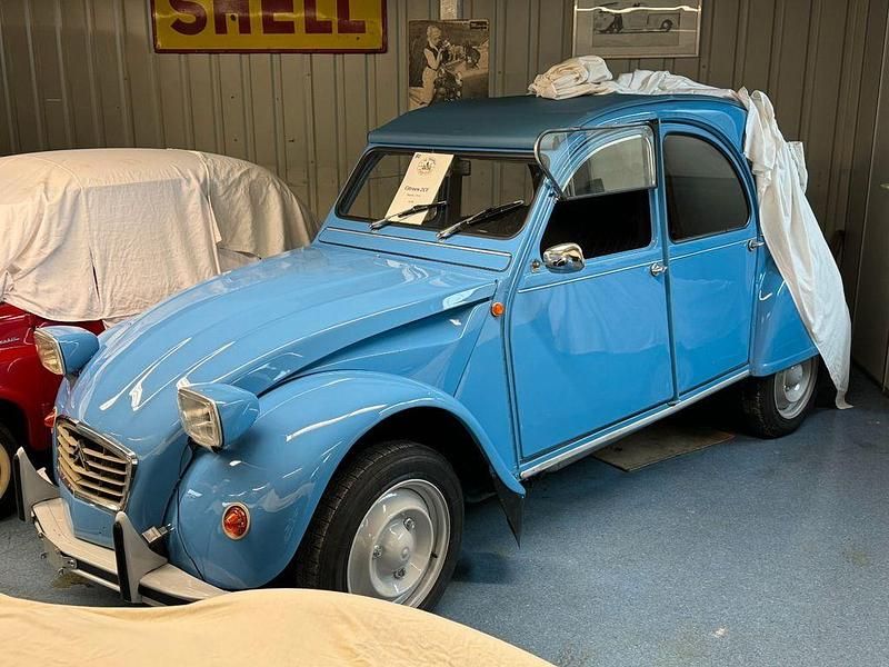 Blau Gebraucht 1970 Citroën 2CV Limousine | 13.800 € - Bild 1/4