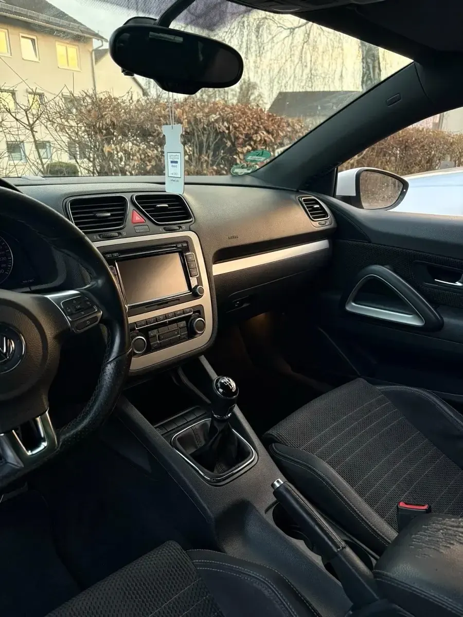 Używany VW Scirocco 160 KM (117 kW) 2011 Biały Coupe