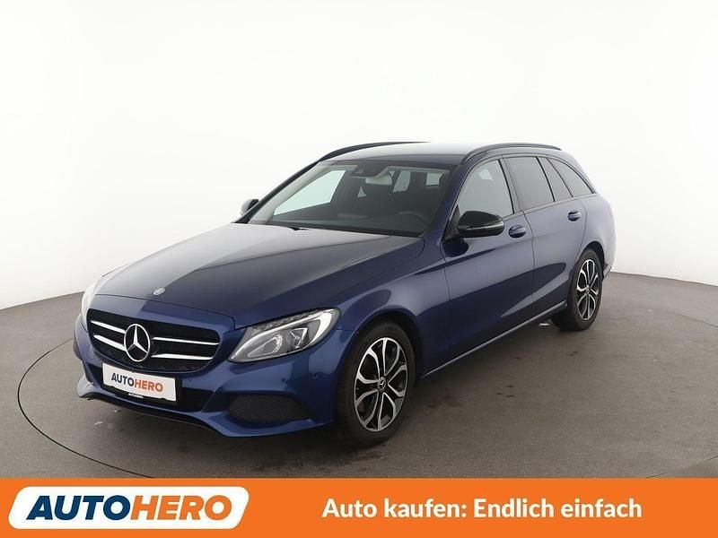 Blau Gebraucht 2017 Mercedes C220 Avantgarde Kombi | 17.040 € (Fairer Preis) - Bild 1/3