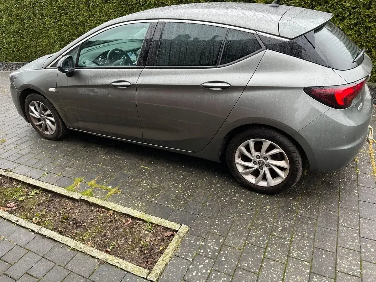 Gebraucht Opel Astra Elegance 145 PS (106 kW) 2021 Grau Limousine