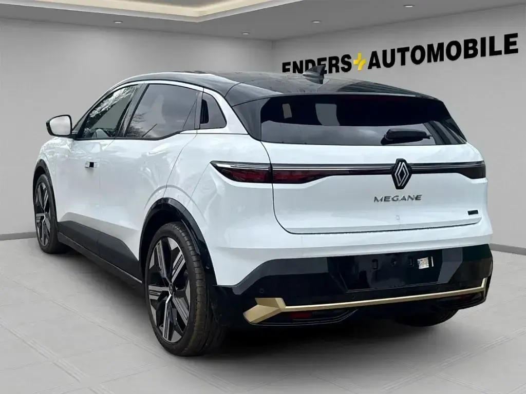 Gebraucht Renault Megane E-Tech Iconic 160 kW (218 PS) 2024 Weiss Limousine