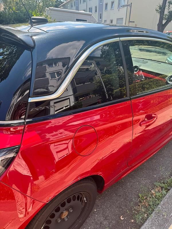 Gebraucht Opel Adam 101 PS (74 kW) 2016 Rot Kleinwagen