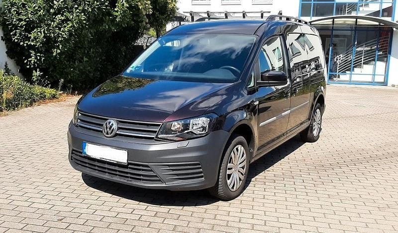 Violett Gebraucht 2016 VW Caddy Maxi Van / Kleinbus | 13.400 € (Etwas zu teuer) - Bild 1/4