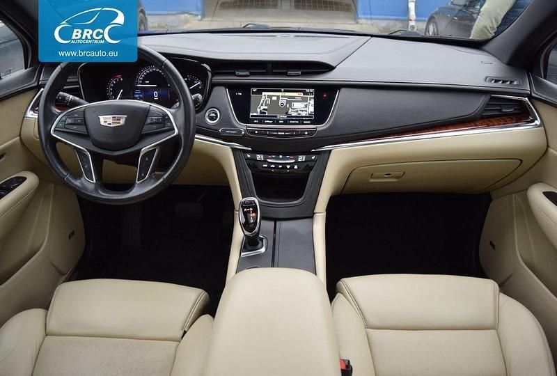 Gebraucht Cadillac XT5 314 PS (230 kW) 2016 Rot SUV