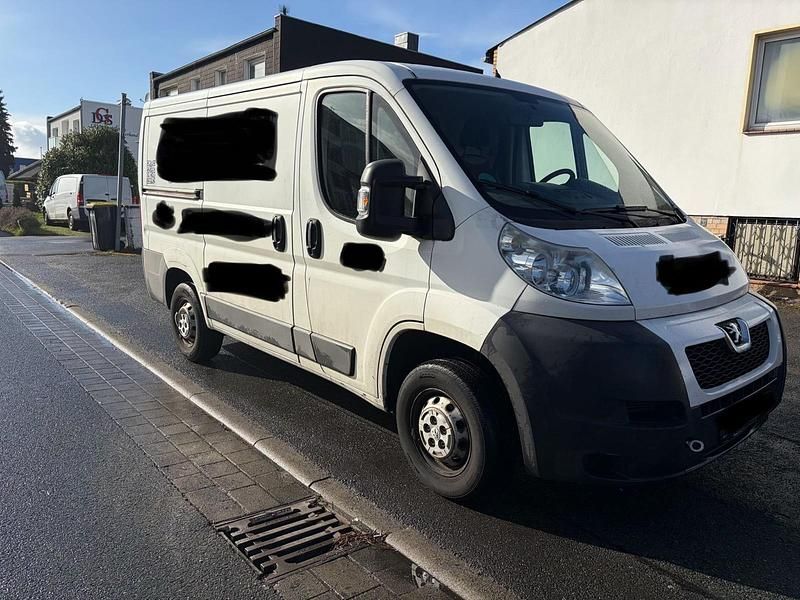 Gebraucht Peugeot Boxer 110 PS (80 kW) 2013 Weiß Van