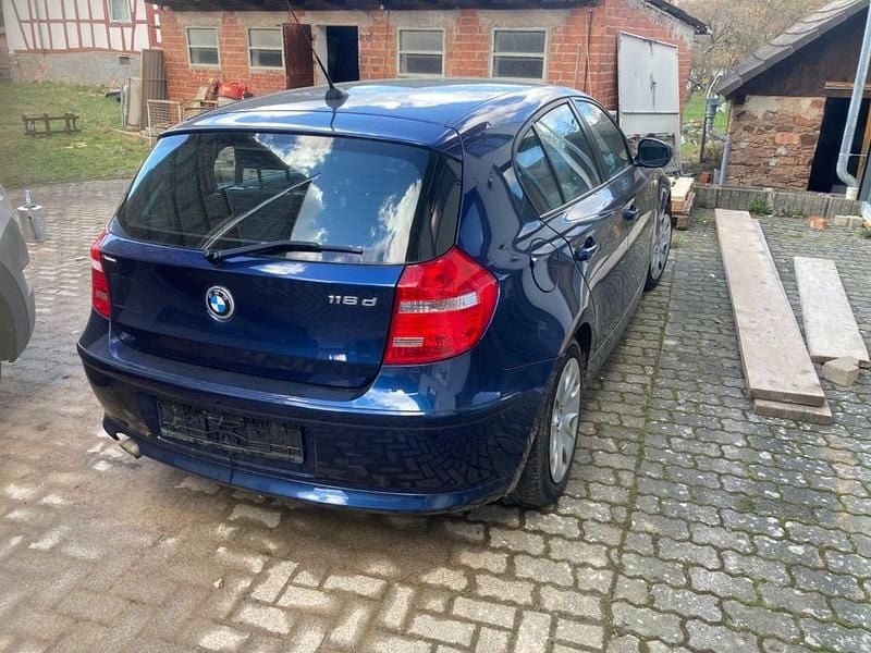 Gebraucht BMW 116 Sport Line 116 PS (85 kW) 2009 Blau Kleinwagen