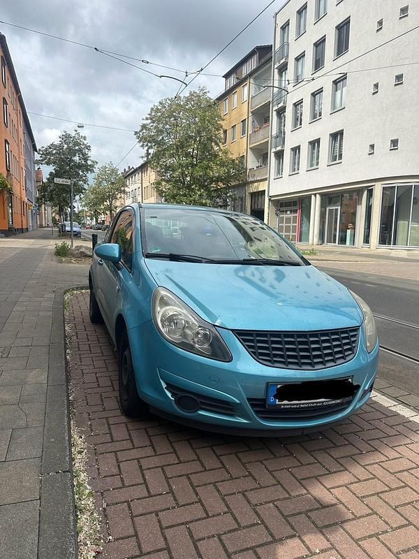 Braun Gebraucht 2010 Opel Corsa Kleinwagen | 900 € (Superpreis) - Bild 1/4