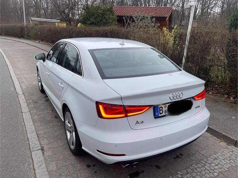 Gebraucht Audi A3 Ambition 140 PS (102 kW) 2013 Weiß Limousine