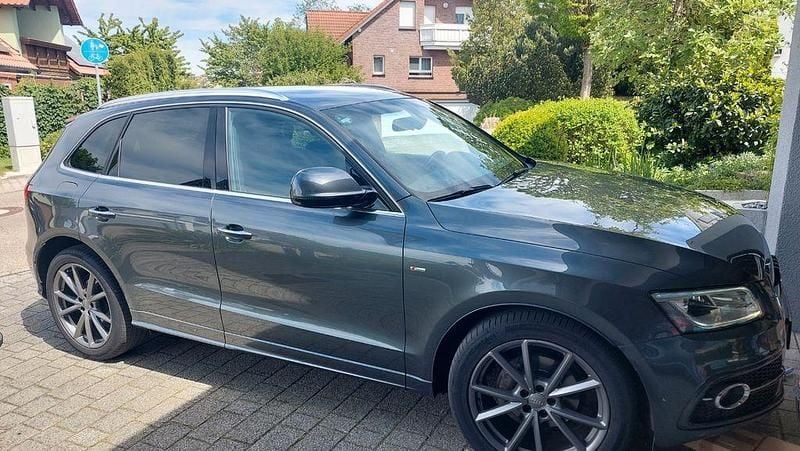 Gebraucht Audi Q5 190 PS (139 kW) 2016 Grau SUV