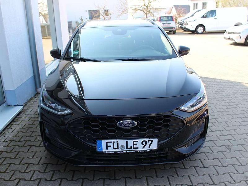 Gebraucht Ford Focus ST-Line 155 PS (114 kW) 2023 Obsidianschwarz metallic Kombi