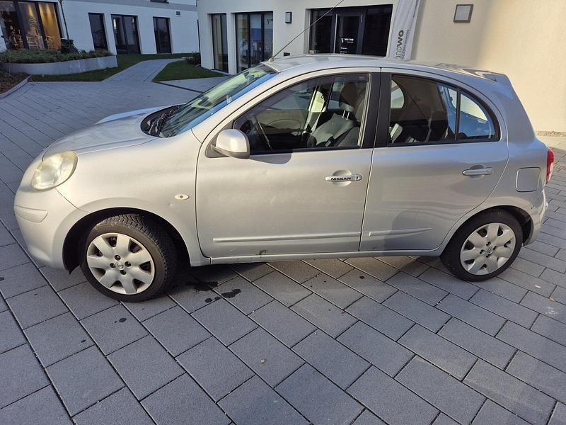 Gebraucht Nissan Micra 80 PS (58 kW) 2011 Silber Kleinwagen