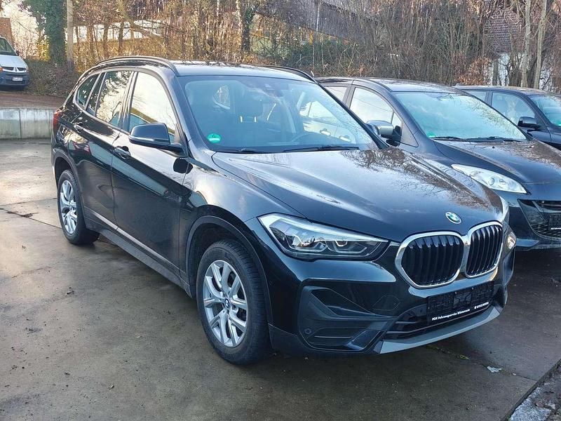 Gebraucht BMW X1 Advantage 150 PS (110 kW) 2019 Black saphire met. SUV