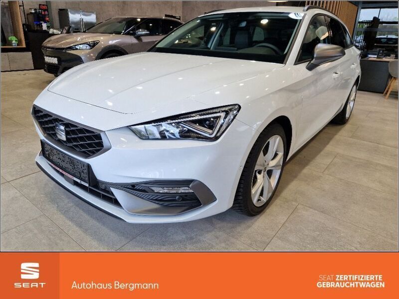 Weiß Gebraucht 2024 Seat Leon FR Limousine | 30.903 € (Fairer Preis) - Bild 1/4