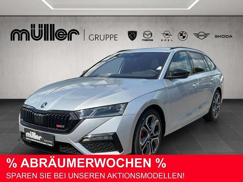 Brillantsilber metallic Gebraucht 2024 Skoda Octavia RS Kombi | 39.990 € (Fairer Preis) - Bild 1/4