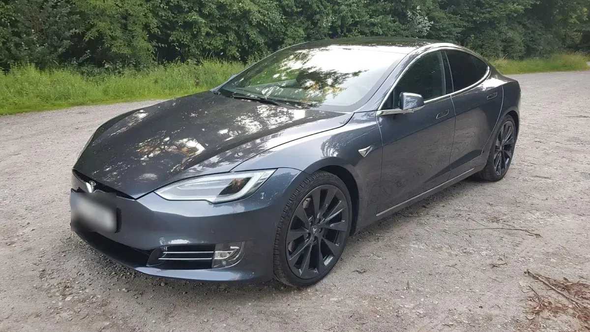 Gebraucht Tesla Model S 393 kW (535 PS) 2018 Grau Kleinwagen