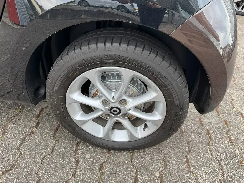 Gebraucht Smart ForFour 71 PS (52 kW) 2018 Braun Kleinwagen