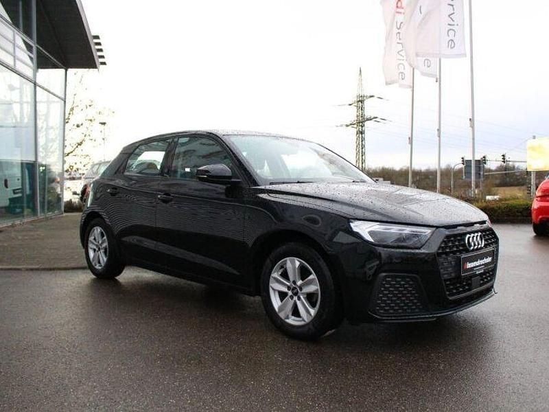 Gebraucht Audi A1 Advanced 95 PS (69 kW) 2023 Schwarz SUV
