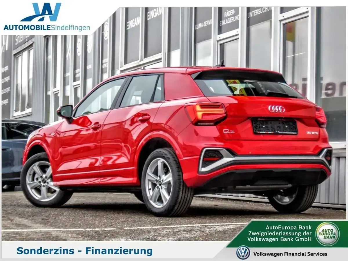 Neu Audi Q2 S-Line 150 PS (110 kW) 2025 Weiß SUV