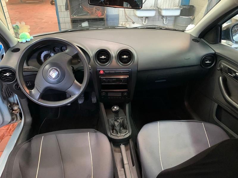 Gebraucht Seat Ibiza 75 PS (55 kW) 2005 Silber Kleinwagen