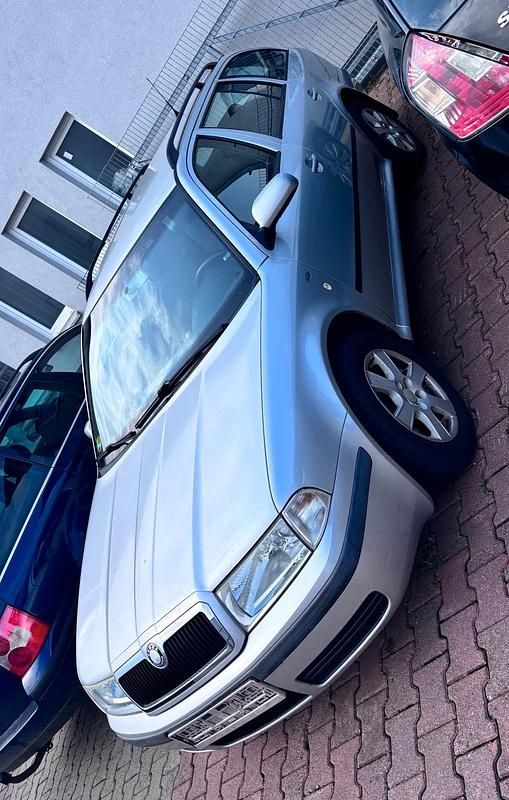 Gebraucht Skoda Octavia 110 PS (80 kW) 2002 Silber Kombi