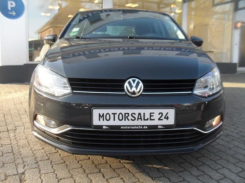 Grau Gebraucht 2017 VW Polo Sound Kleinwagen | 8.790 € (Guter Preis) - Bild 1/4