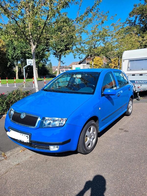 Blau Gebraucht 2003 Skoda Fabia Limousine | 3.250 € (Etwas zu teuer) - Bild 1/4