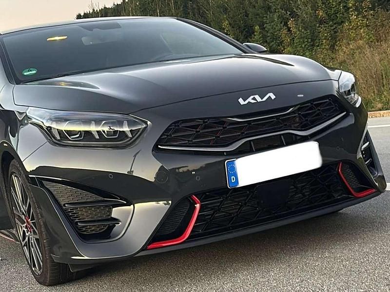Gebraucht Kia ProCeed 204 PS (150 kW) 2024 Grau Kleinwagen