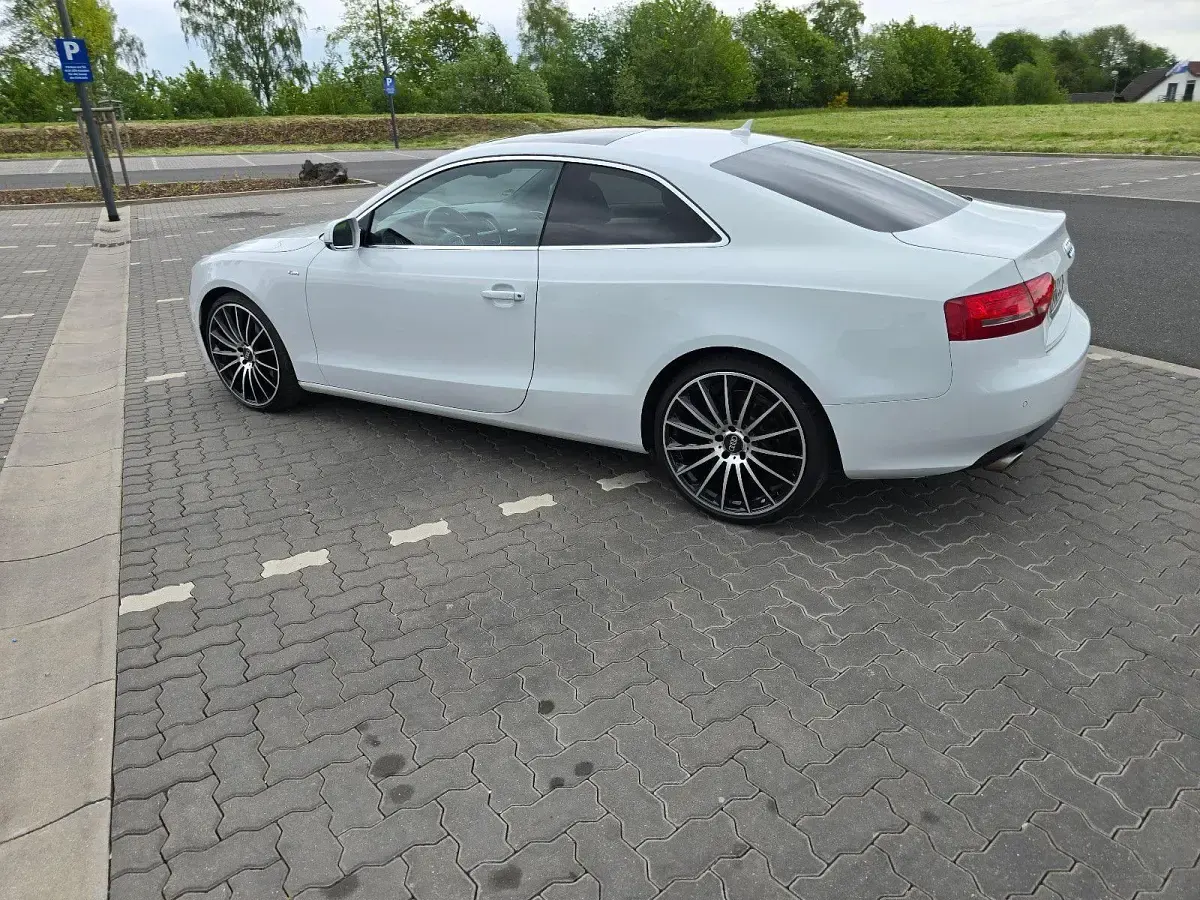 Gebraucht Audi A5 S-Line 245 PS (180 kW) 2011 Weiß Coupé