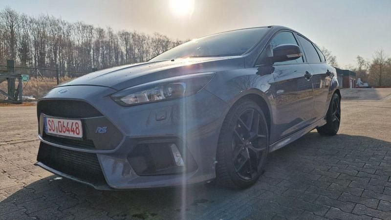 Gebraucht Ford Focus RS 349 PS (256 kW) 2017 Grau Limousine