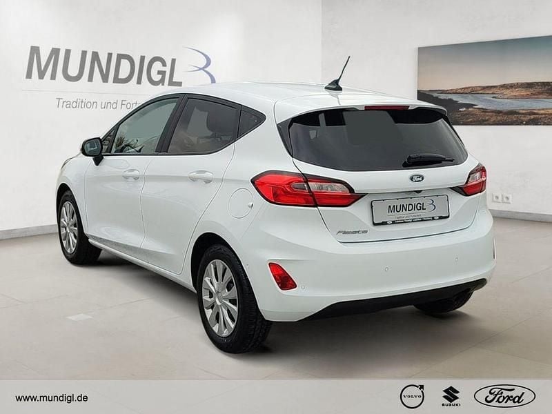 Gebraucht Ford Fiesta Cool & Connect 101 PS (74 kW) 2022 Weiss Kleinwagen