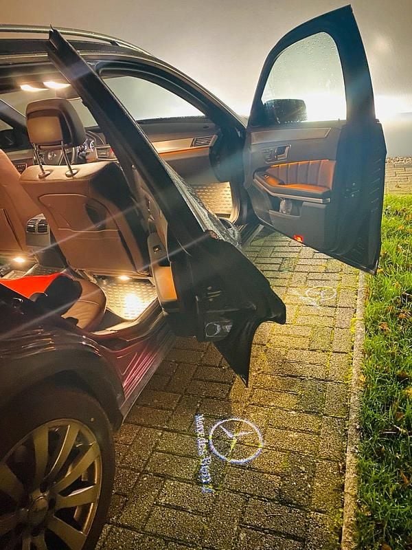 Gebraucht Mercedes E350 Avantgarde 265 PS (194 kW) 2012 Grau Kombi