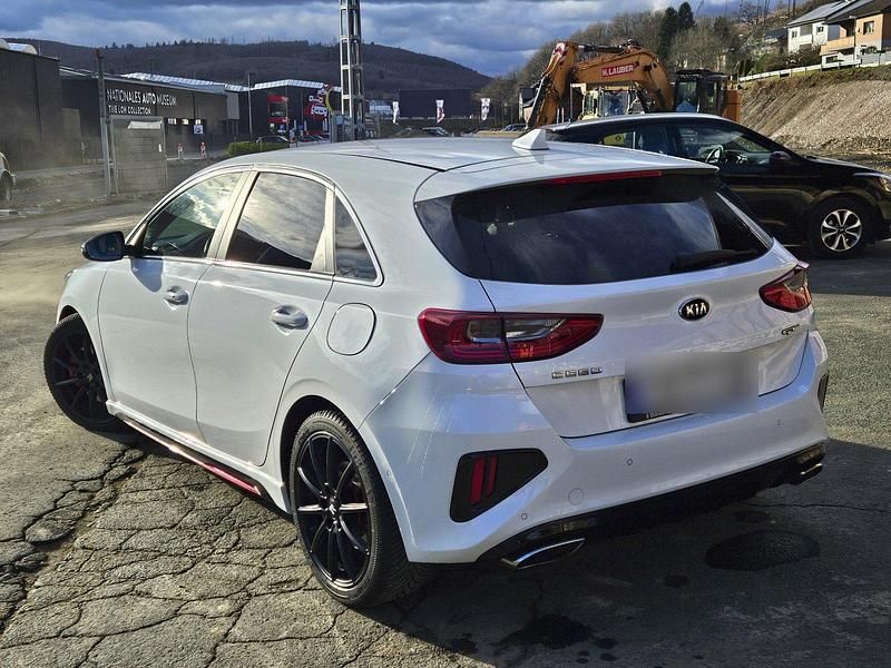 Gebraucht Kia Ceed GT GT 204 PS (150 kW) 2020 Weiß Limousine